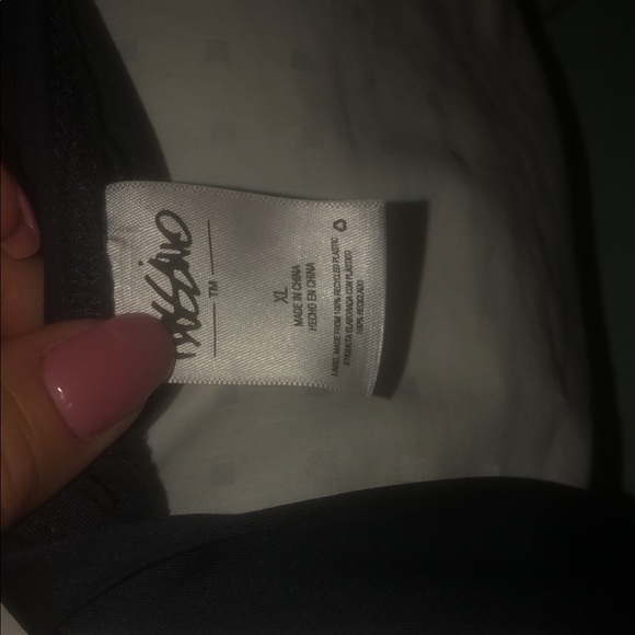 Bikini - Picture 4 of 4